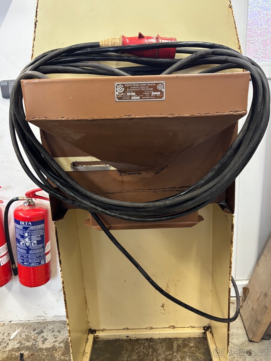 Šrotovník na obilí KS 200