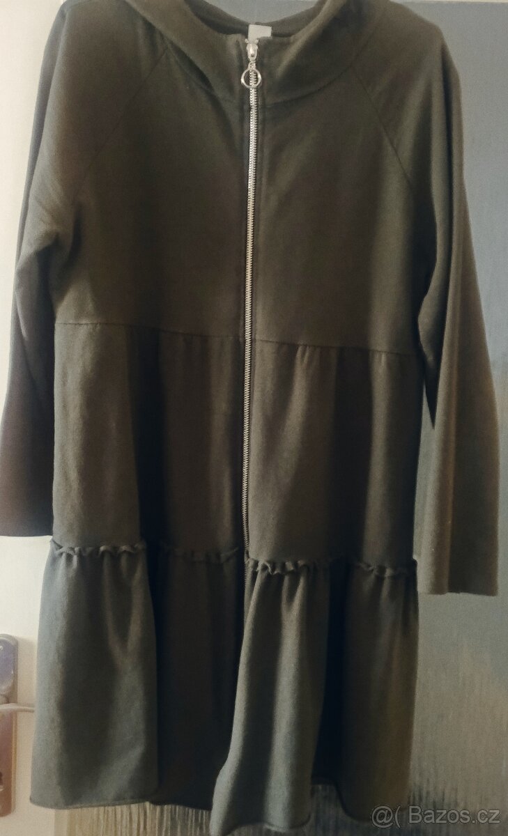 Šaty na zip s kapucí vel.L