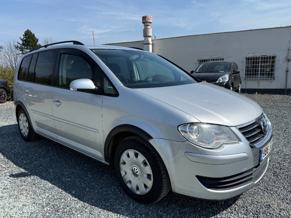 Volkswagen Touran, 2.0i CNG 7-Míst