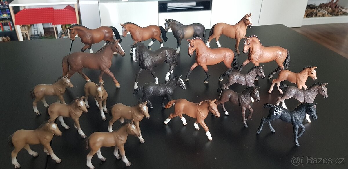 Schleich koně koníci hannoverksý kůň, Storm