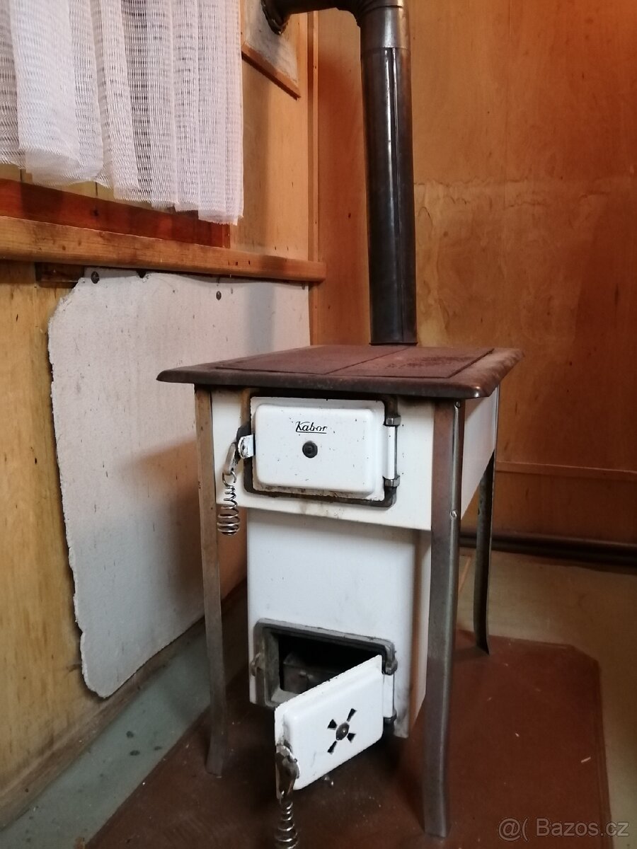 Retro kamna z chaty