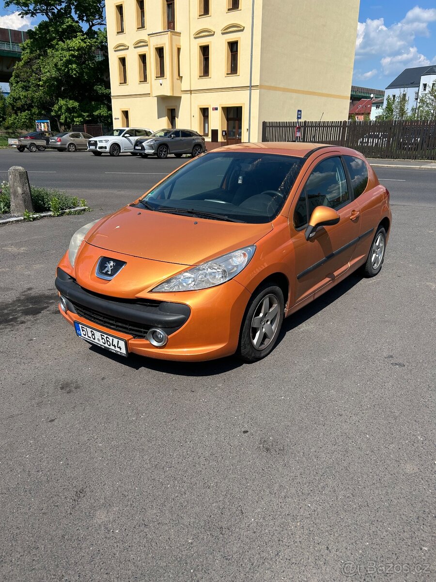 PEUGEOT 207 1.4 BENZIN 54kW 2008 rok