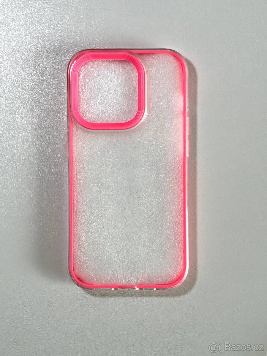 Transparentní kryt na iPhone 15 Pro