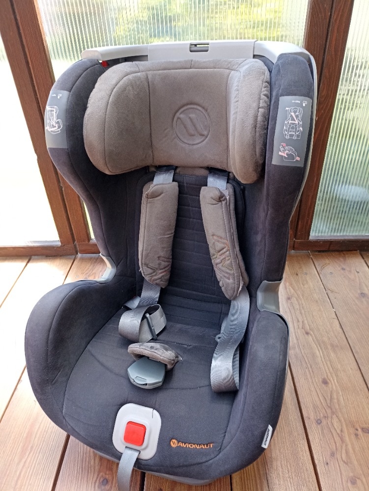 autosedačka