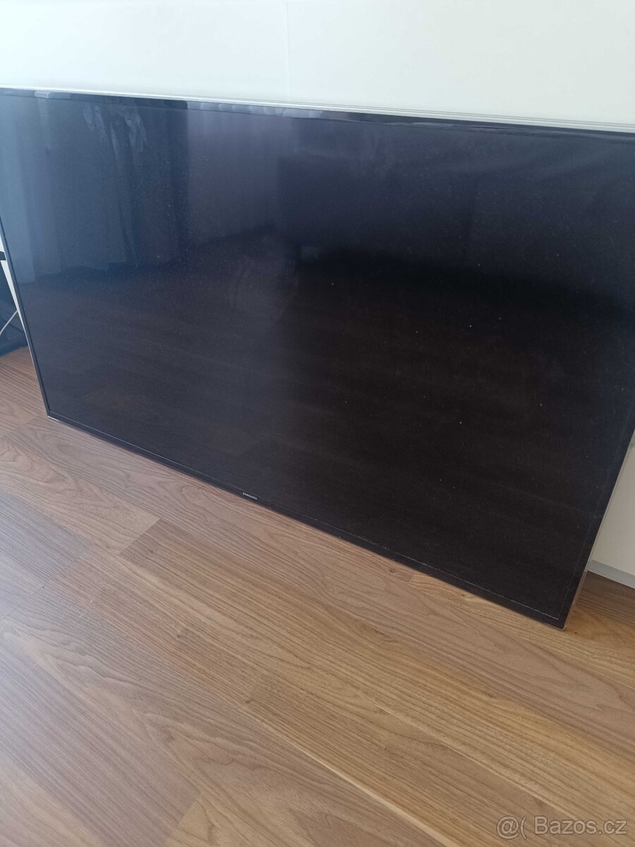 Televize SAMSUNG na náhradní díly – nefunkční LED panel