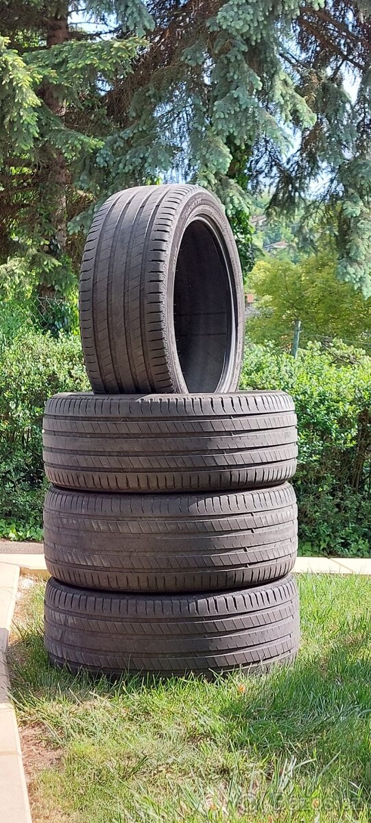 2x MICHELIN Latitude Sport 3 245/45 R20