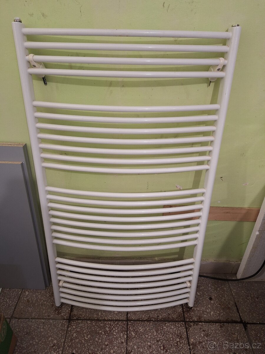 Koupelnový radiátor žebřík