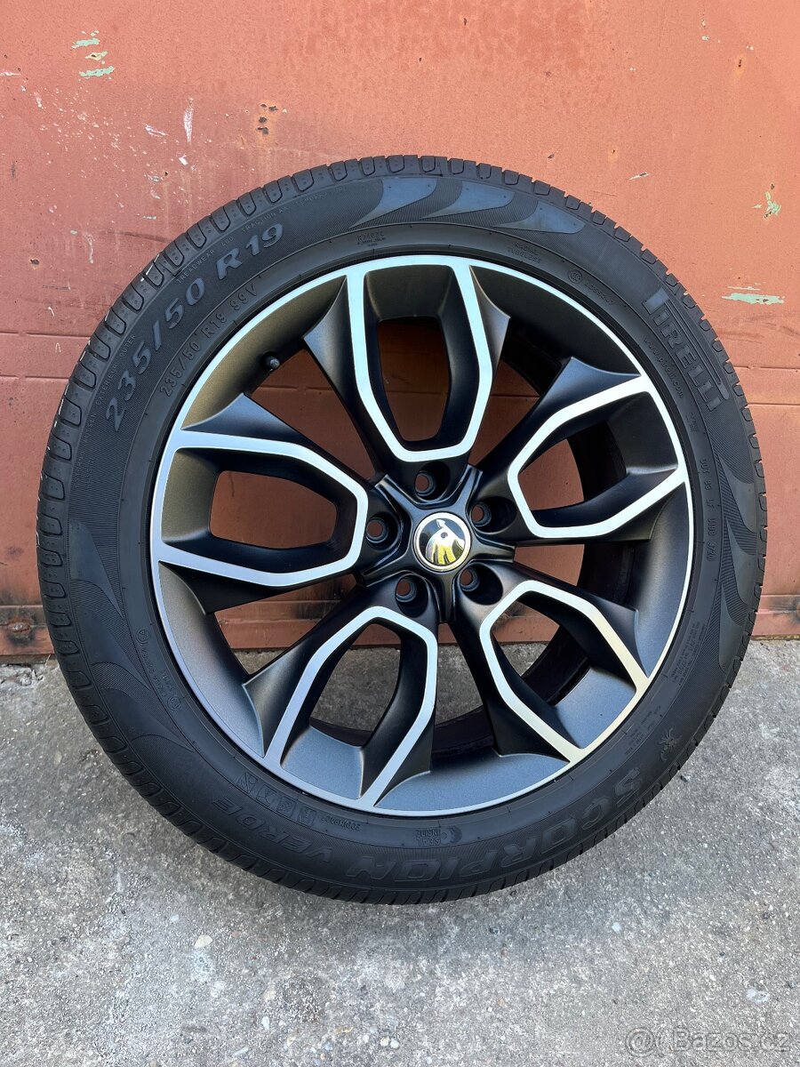 Kodiaq R19 Zánovní letní sada