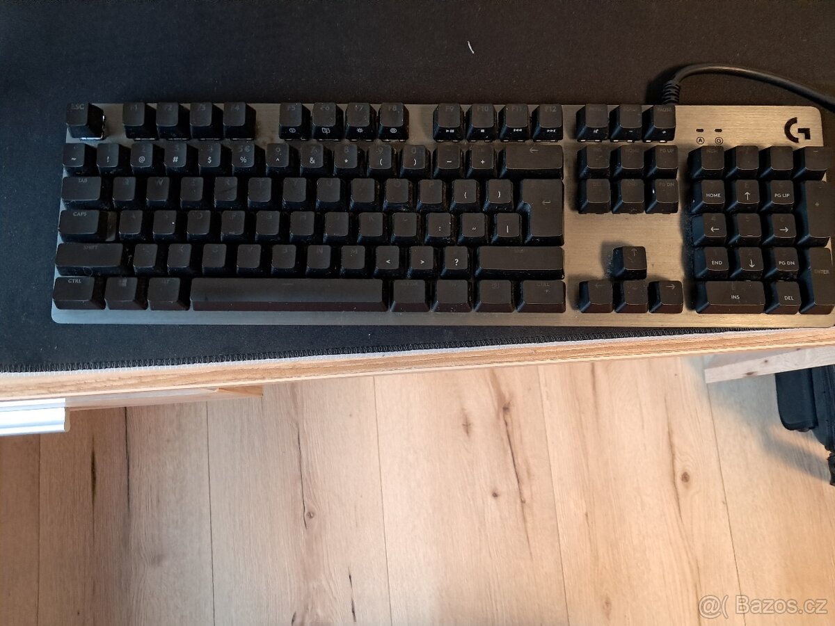 klávesnice Logitech Gaming G512 RGB černá