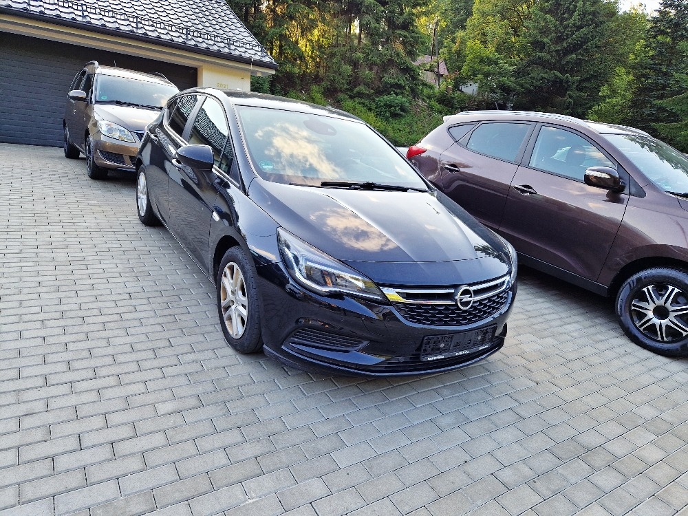 OPEL Astra Sports, 1.6 CDTi, vyhř. volant, 125 tis. km