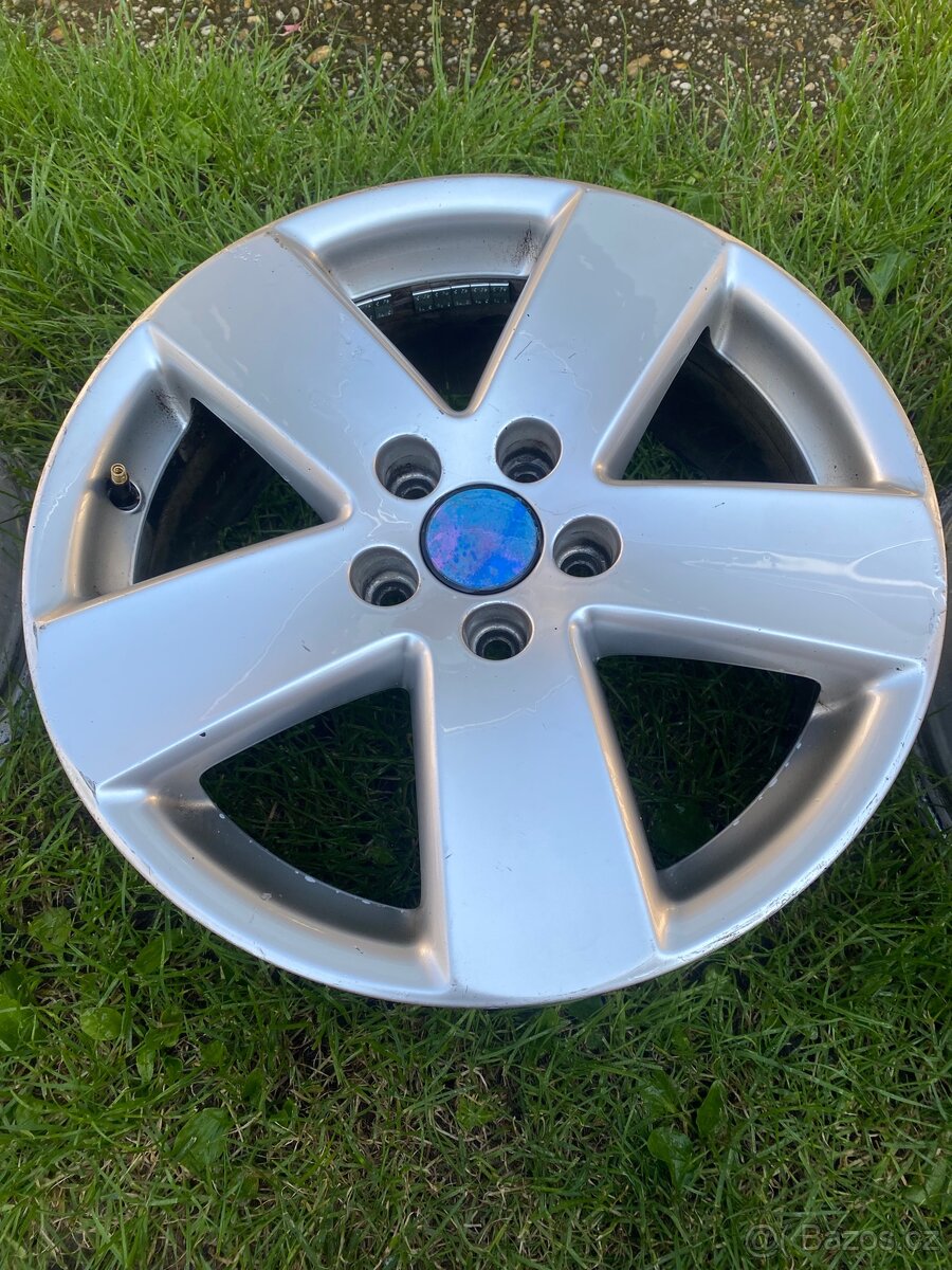 Kola original vw R17