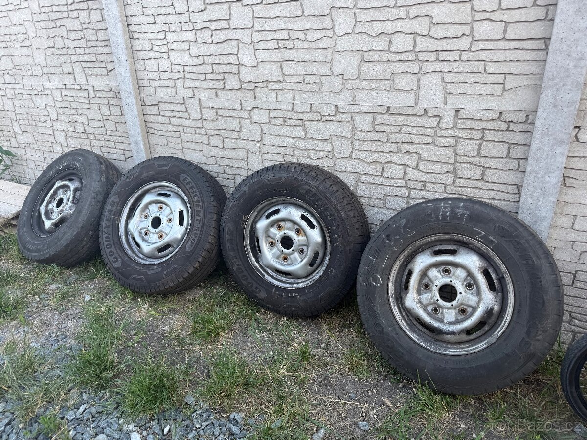 Prodám Sadu Disky s Pneu 5x160 ,Ford Transit,Letní Pneu