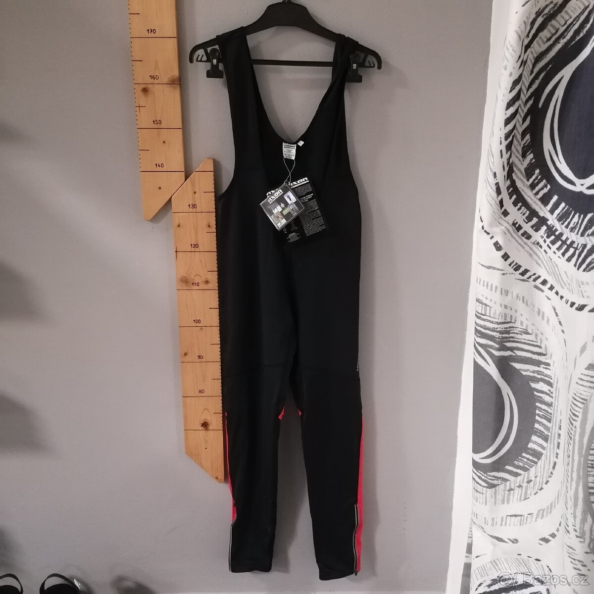 5x Kalhoty velikosti L na běžky nebo kolo. Nové