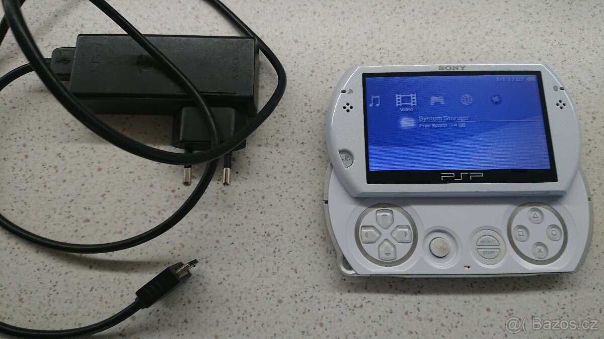 Sony PSP GO