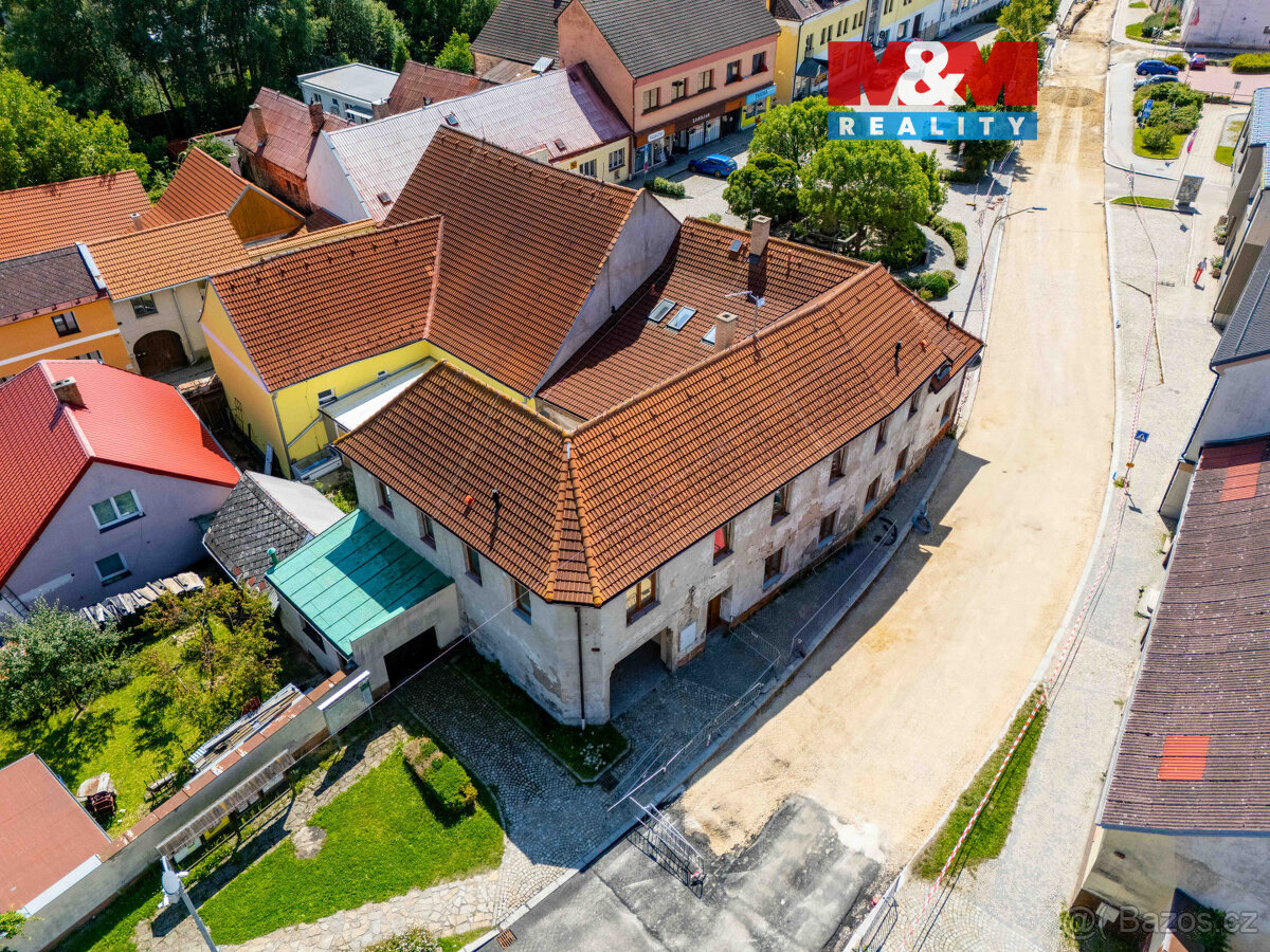 Prodej nájemního domu v Studené, ul. nám. Sv. J. Nepomuckého