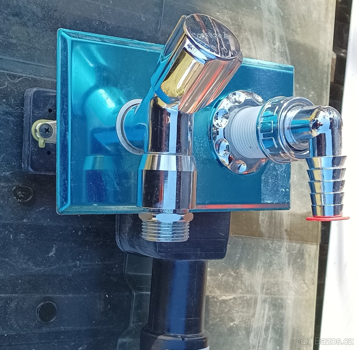 Podomítkový pračkovy sifon HL 406