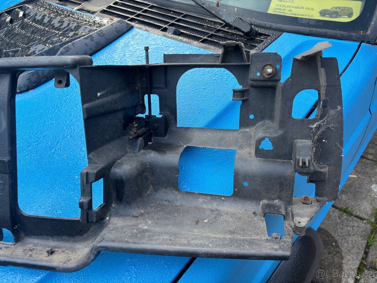 Příčka jeep grand cherokee zj