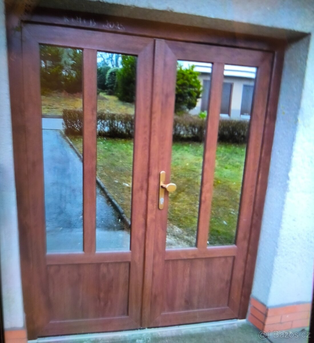 Vchodové dveře