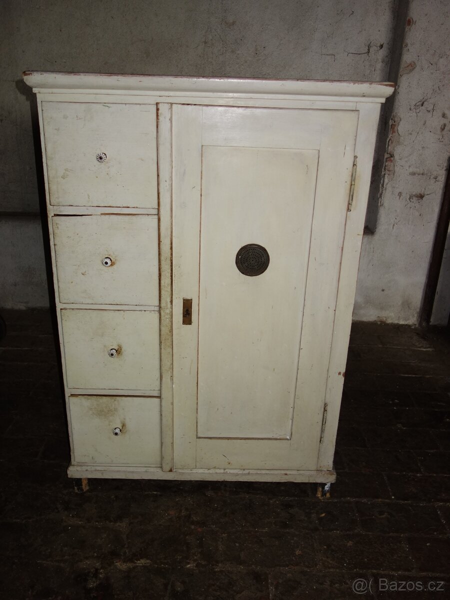 Koupím starožitnosti a starý nábytek