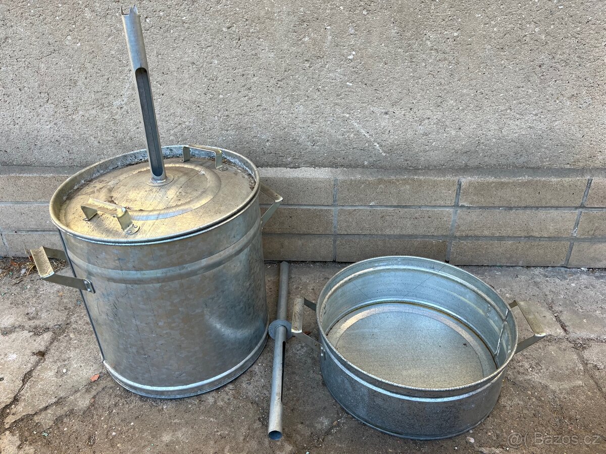 Starý zavařovací hrnec