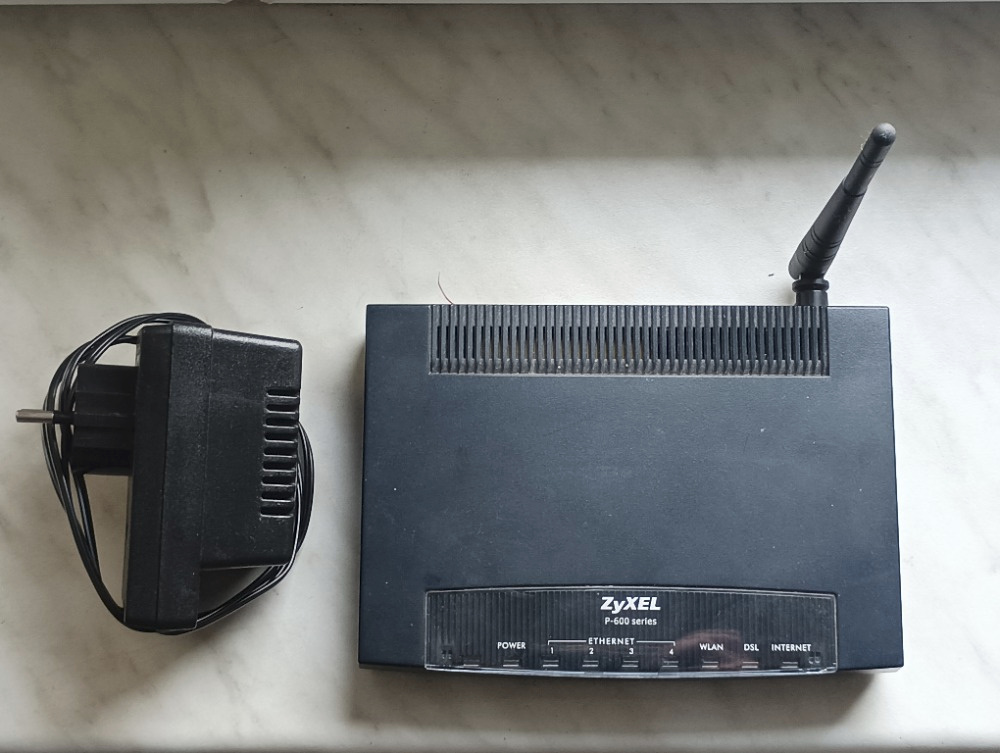 Modem a Wi-Fi Router Zyxel P-660HW-T3 v2