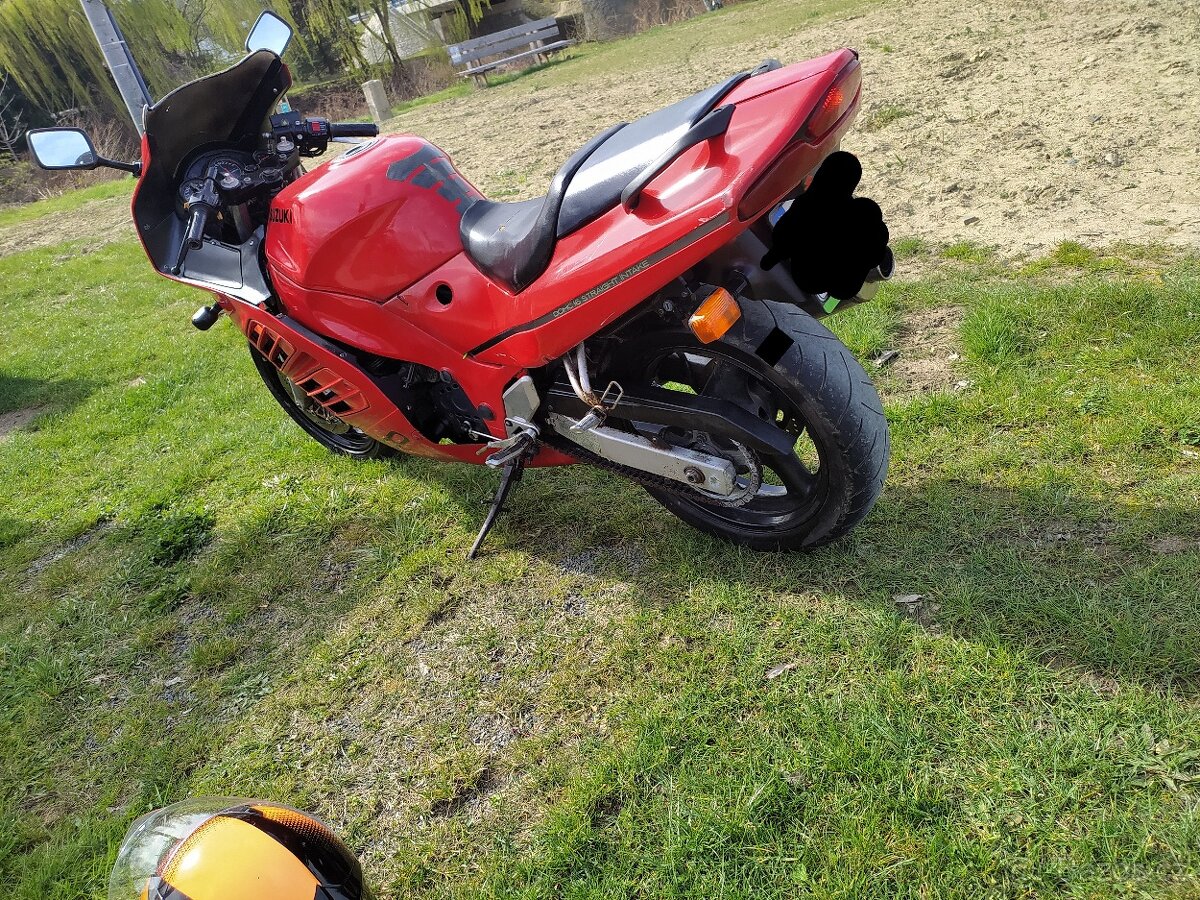 Prodám Suzuki RF600R