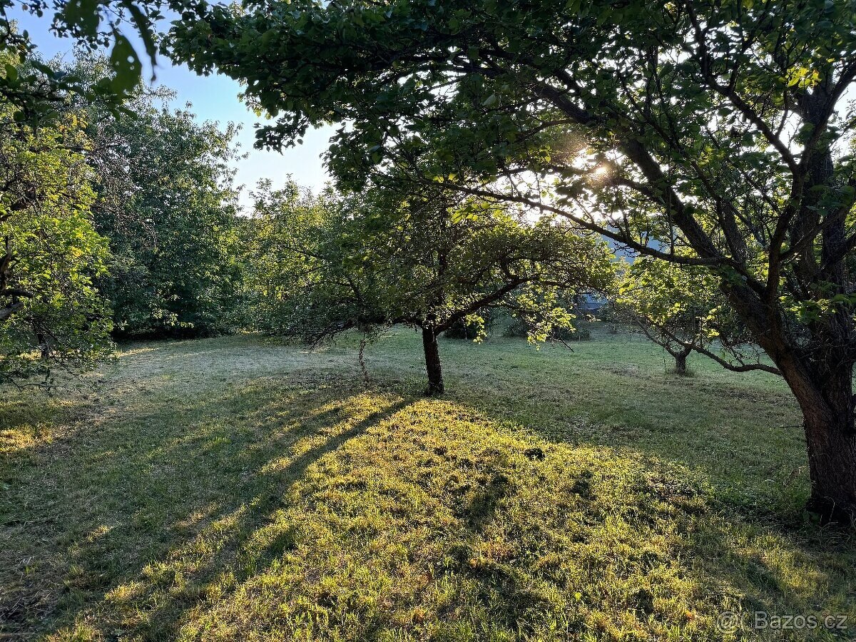 Prodej stavebního pozemku 1362 m2 - Praha 5