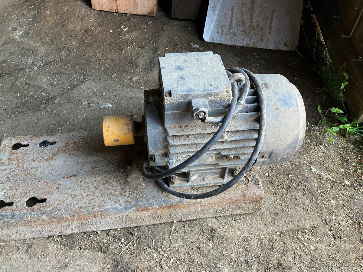 Elektromotor MEZ MOHELNICE 2,2 kw