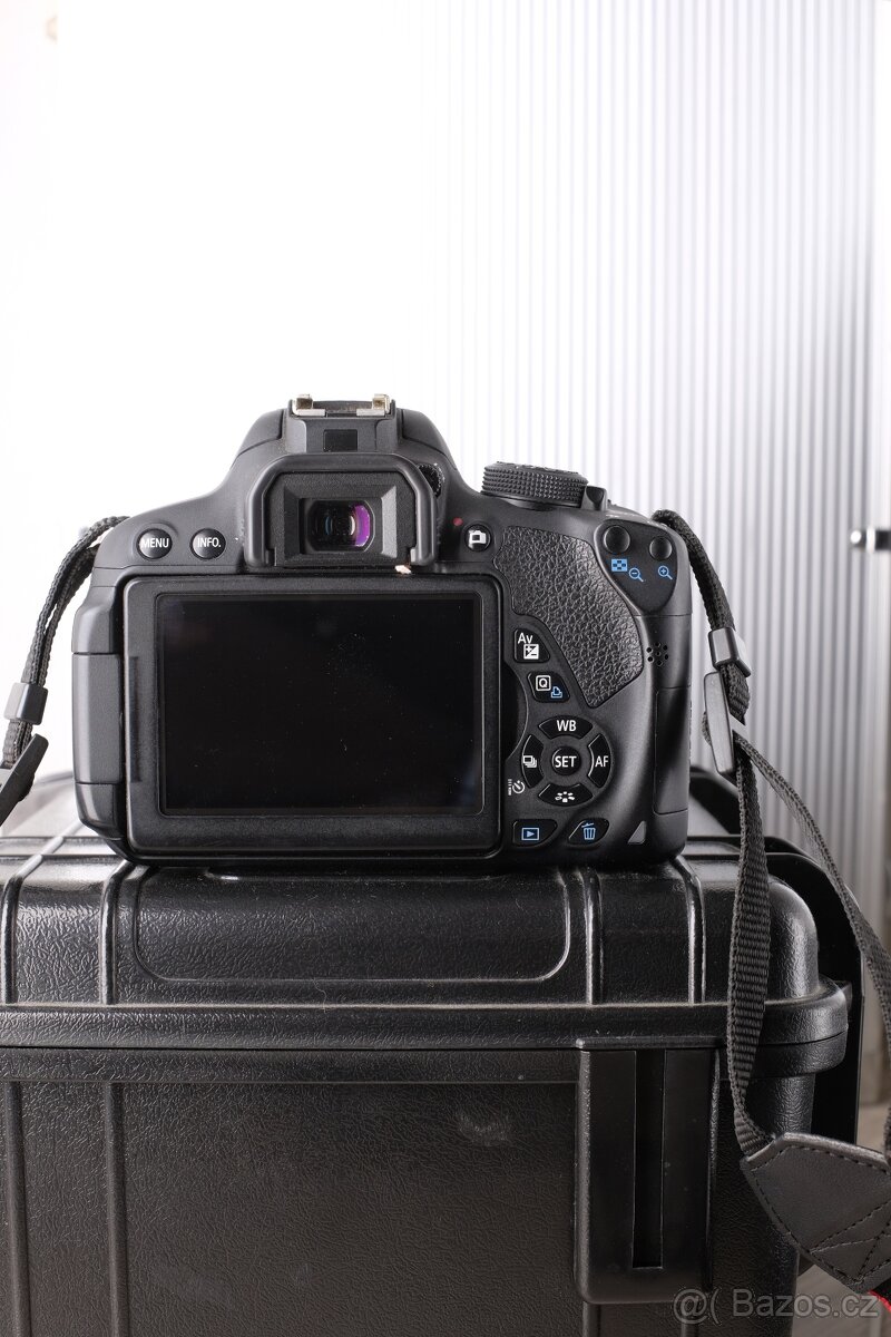Canon 700d 18-135 IS STM