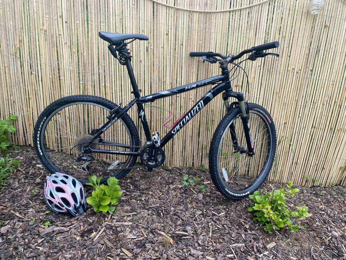 Kolo Specialized - 17 rám, 26 kola