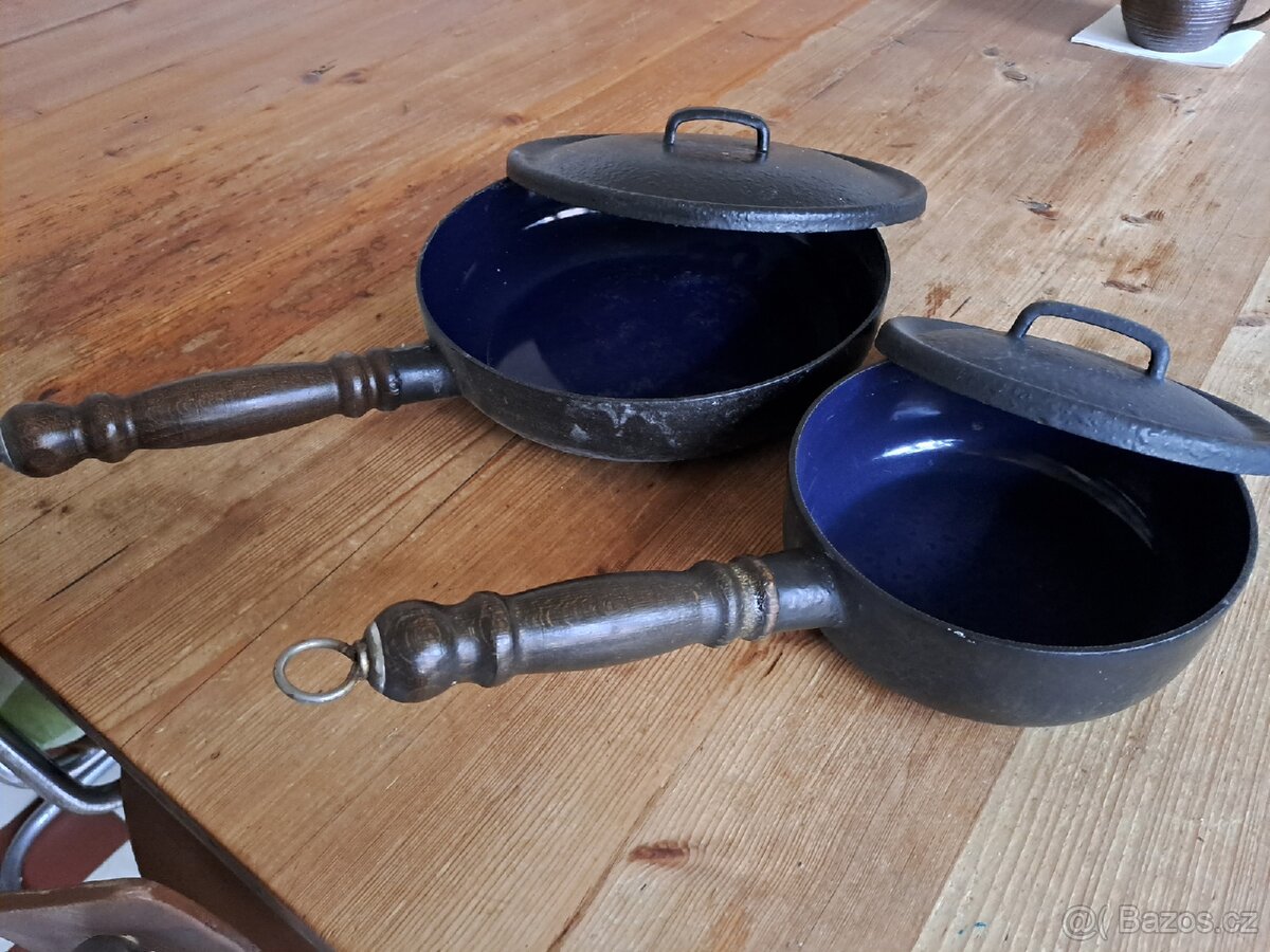 2x litinová pánev