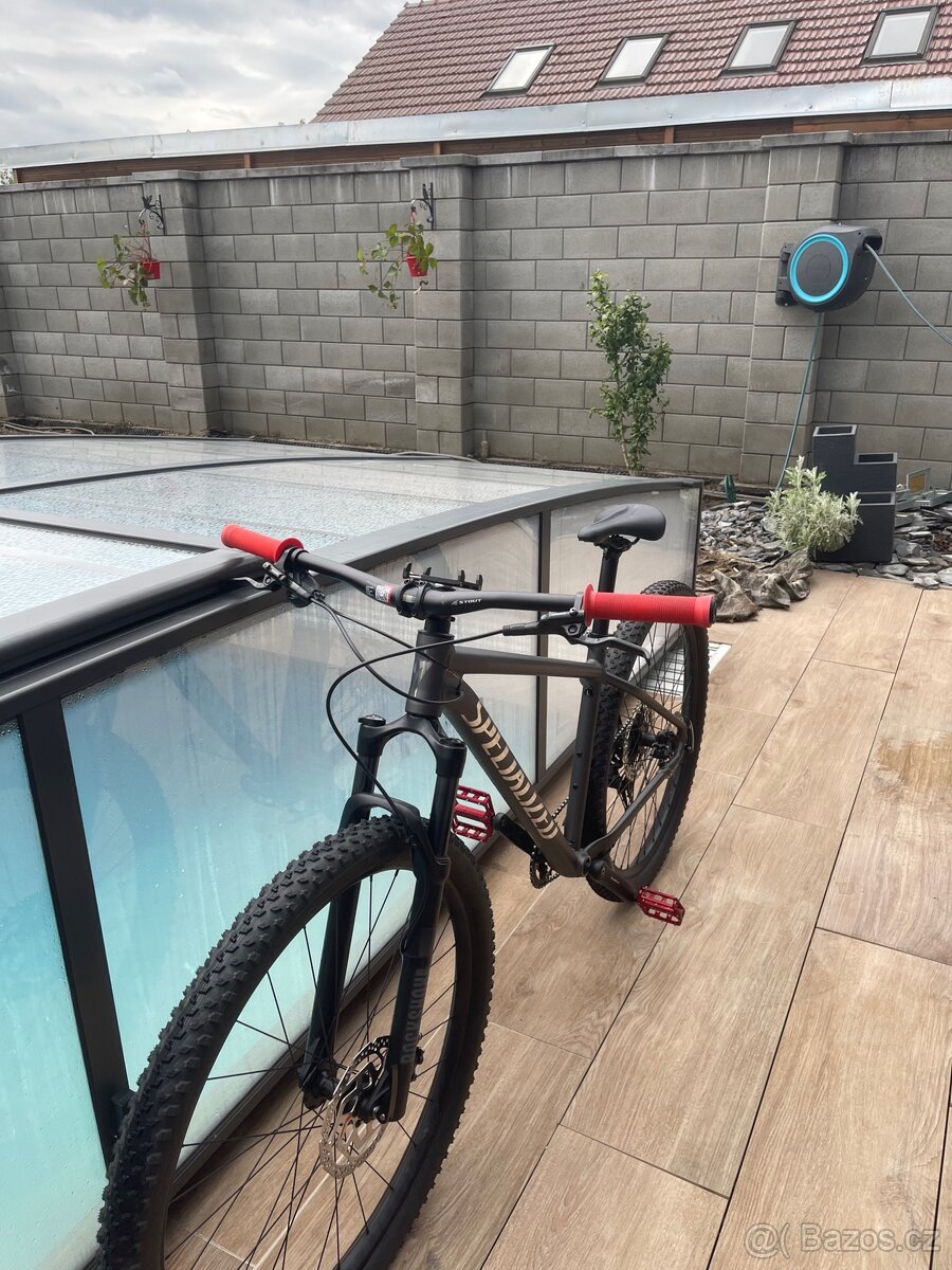 Specialized rockhopper hardtail