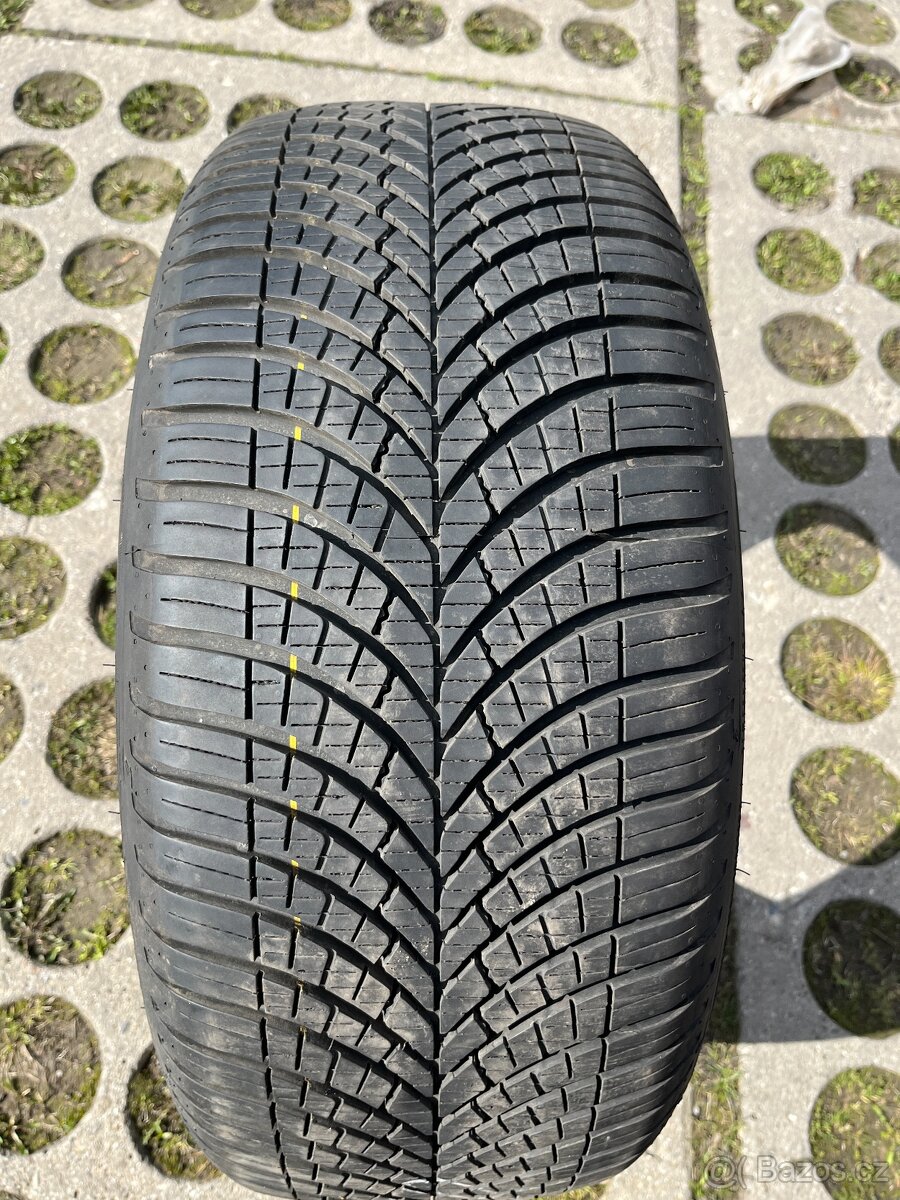 Goodyear 4 seasons gen3 225/50 R17 98W