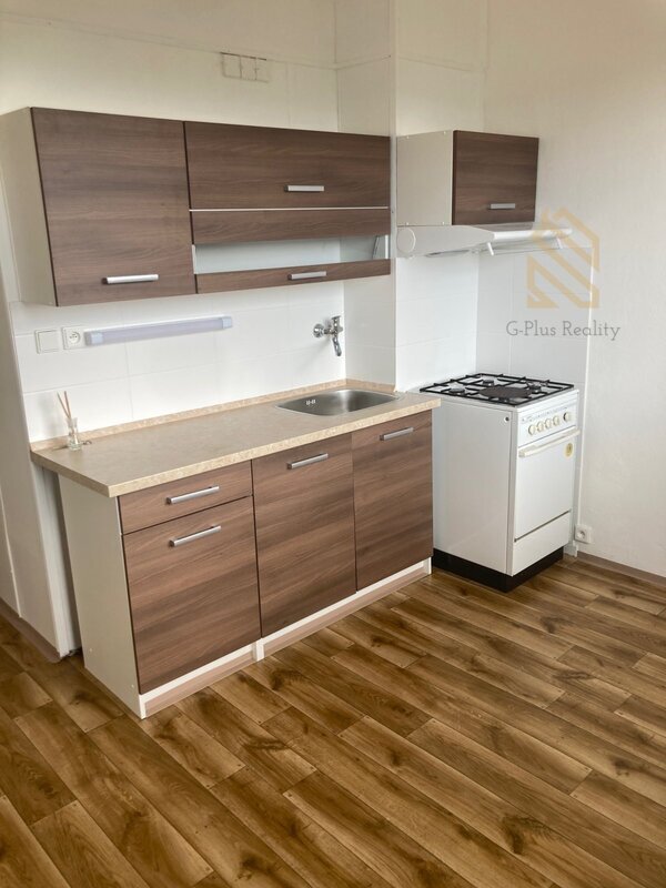 Pronájem, bytu, 1+1, 42 m2, ulice Stavbařů, Ústí nad Labem