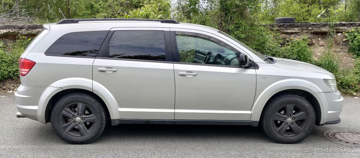 Dodge Journey 2.0 CRD, 103 kW, rok 2009, tažné