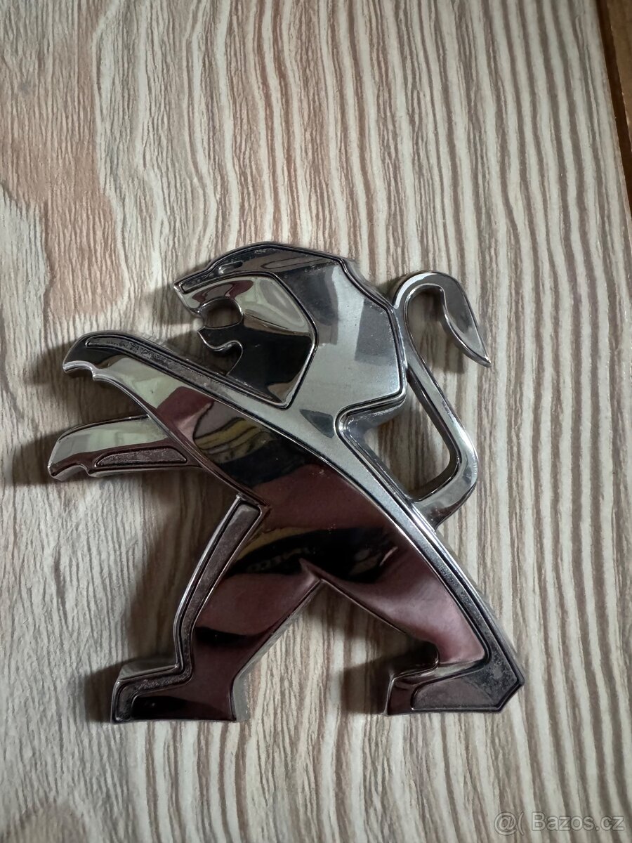 Zadní znak Peugeot