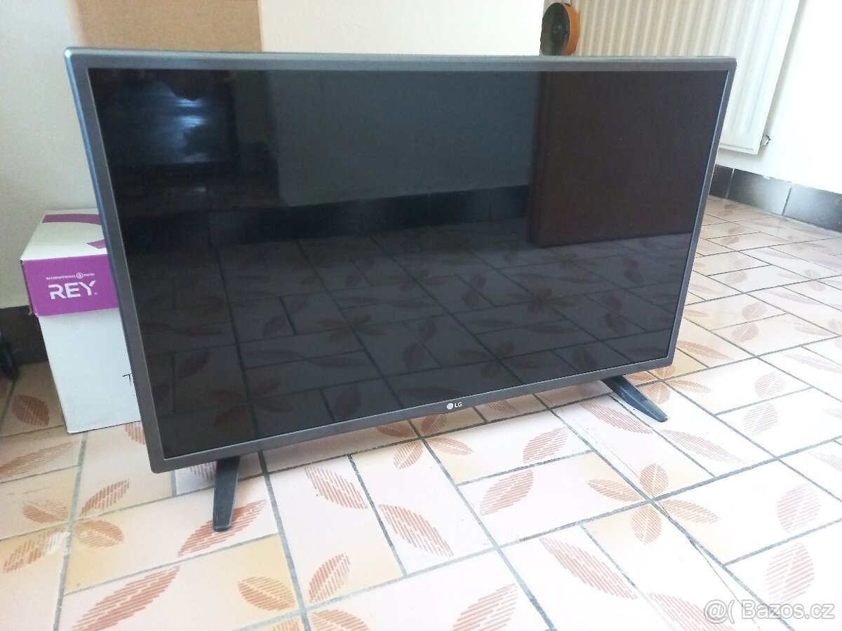 Televize LG 32LH590U