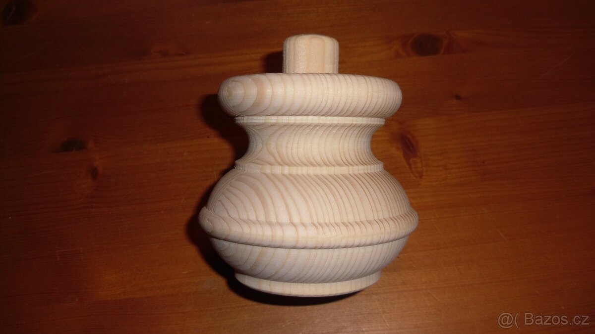 Soustružené nohy ze smrku průměr 10 výška 9 cm