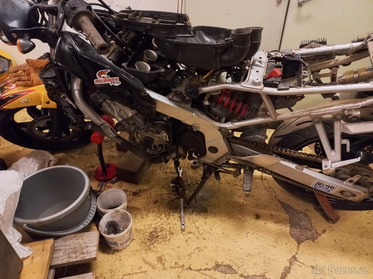 Honda CBR 600F na díly vcelku
