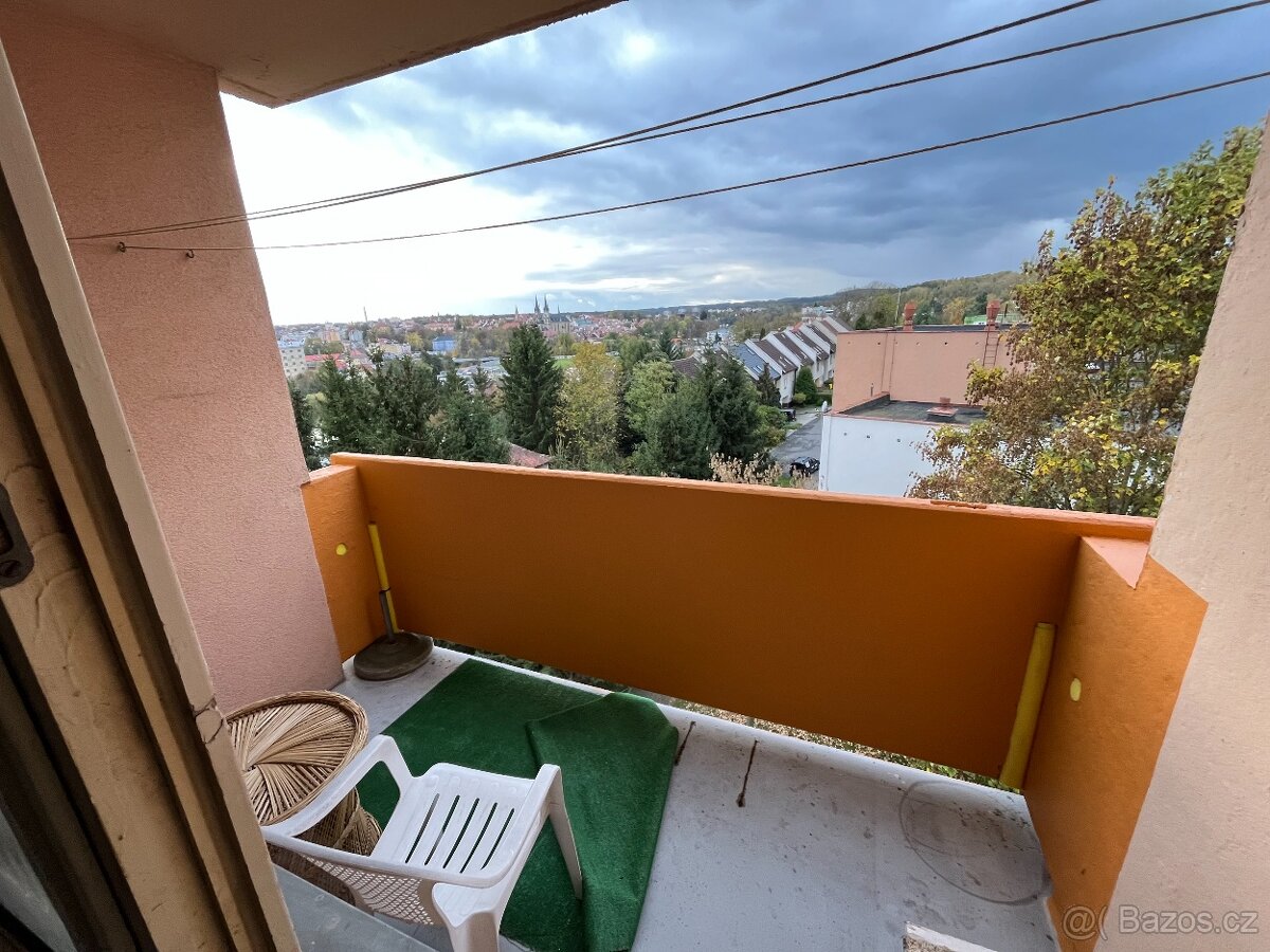 Pronájem bytu 3+1, Cheb, ul. Dřevařská