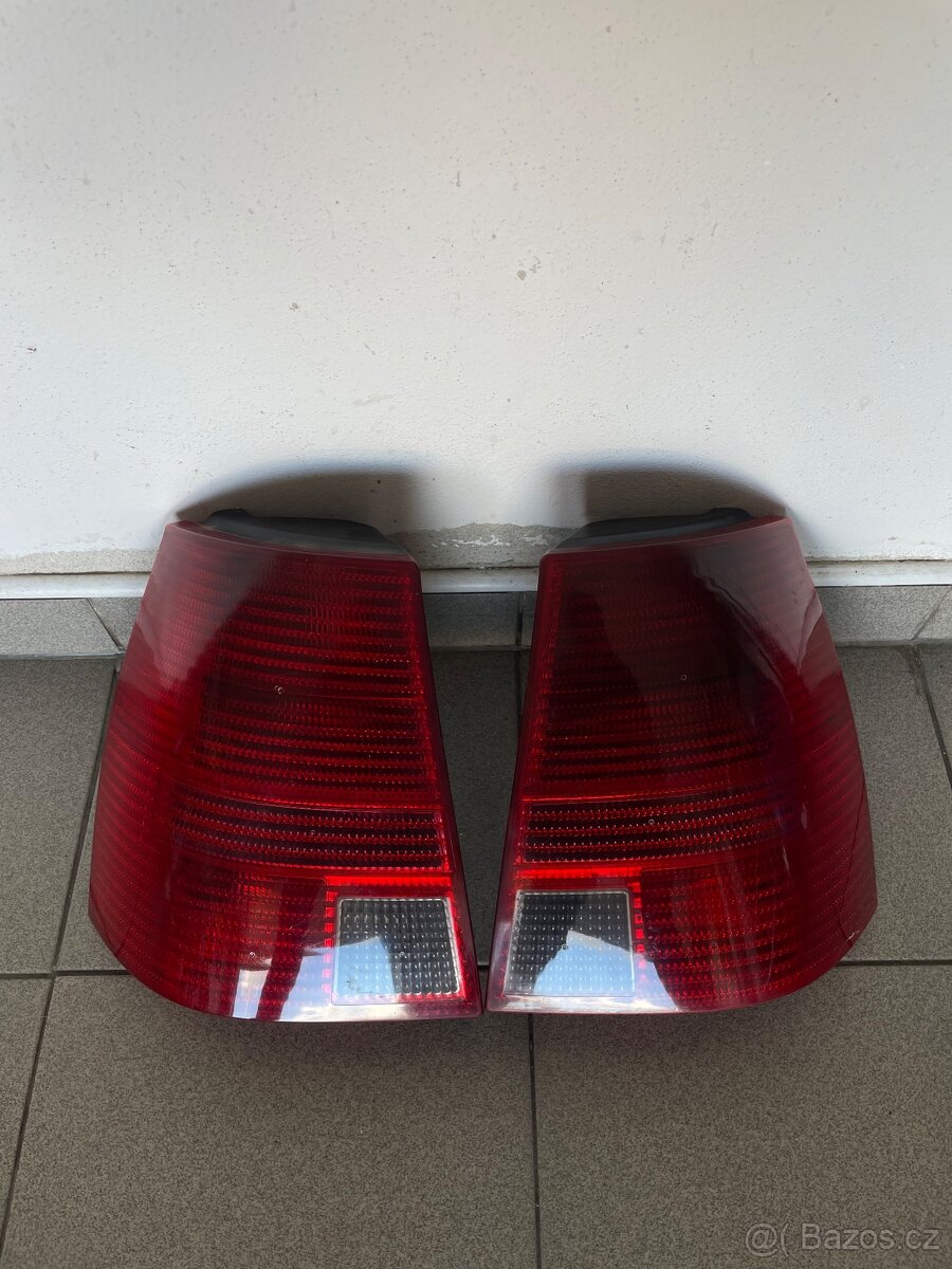 VW Golf Variant zadní světla