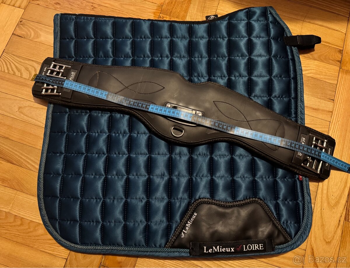 Prodám jezdecké potřeby