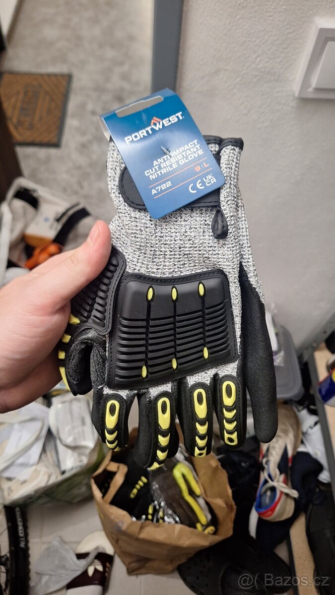 Pracovní rukavice