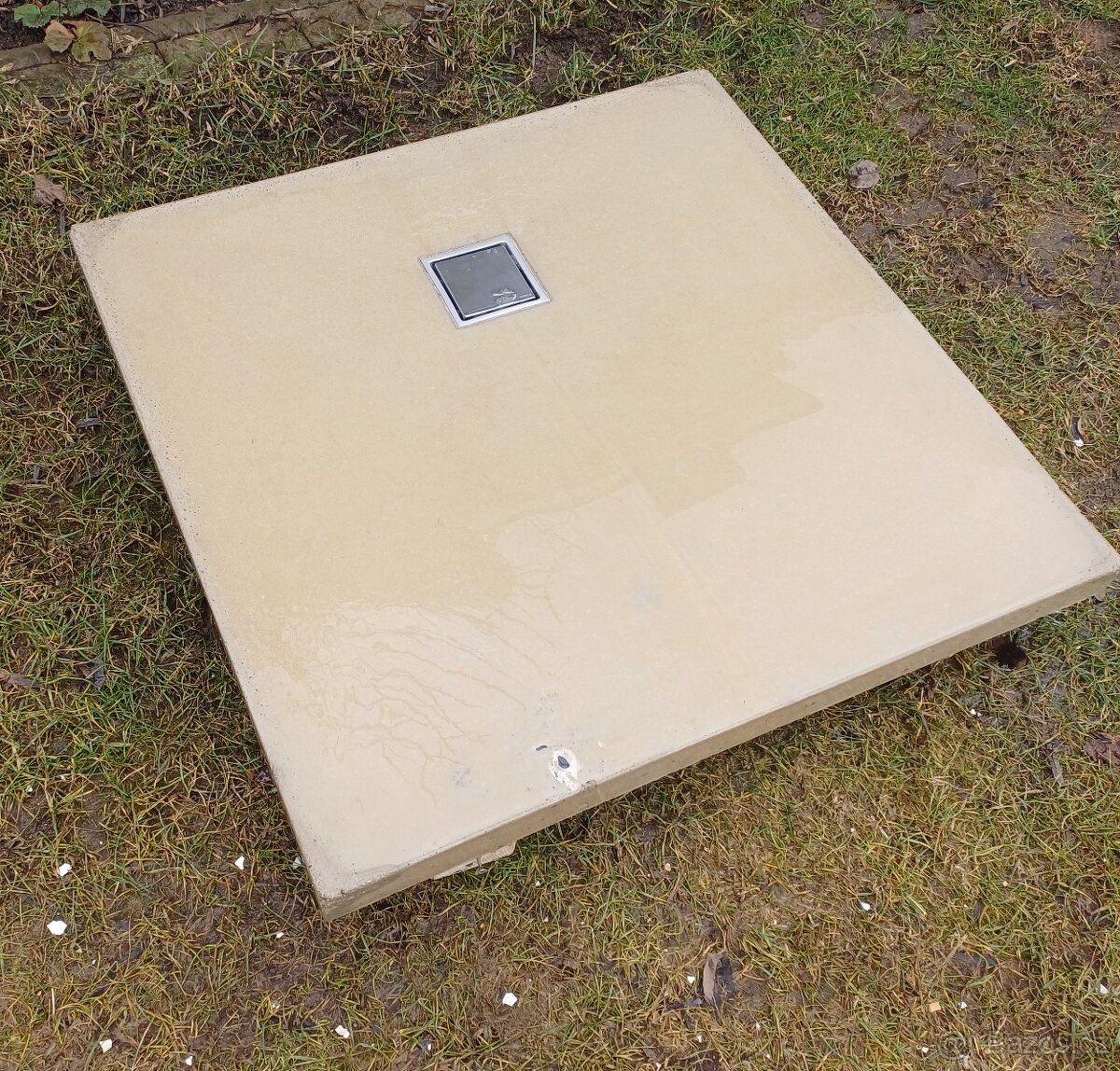 Sprchová vanička , zahradní sprcha