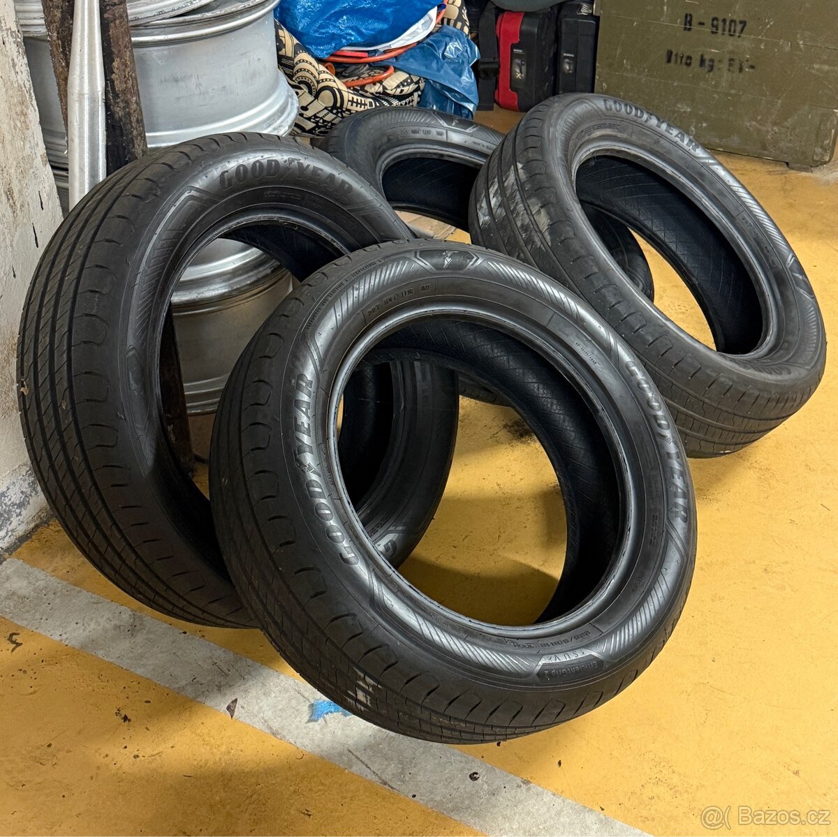 goodyear efficient grip 2 225/60 r18