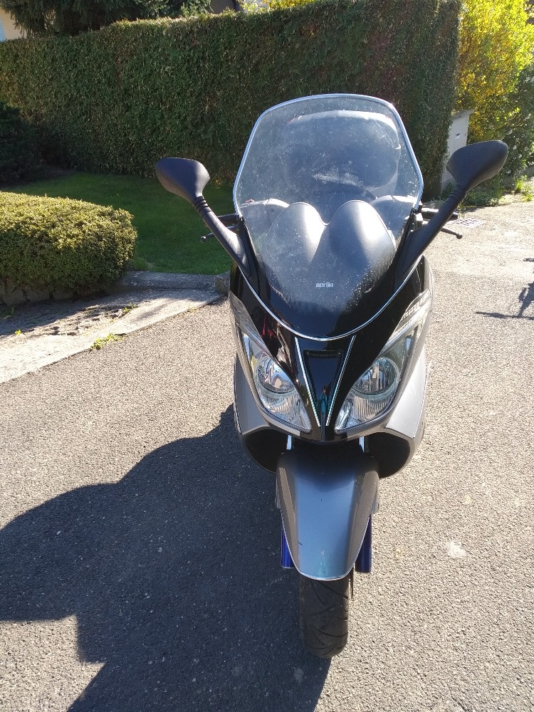 Skútr Aprilia Atlantic 250, r.v. 2004