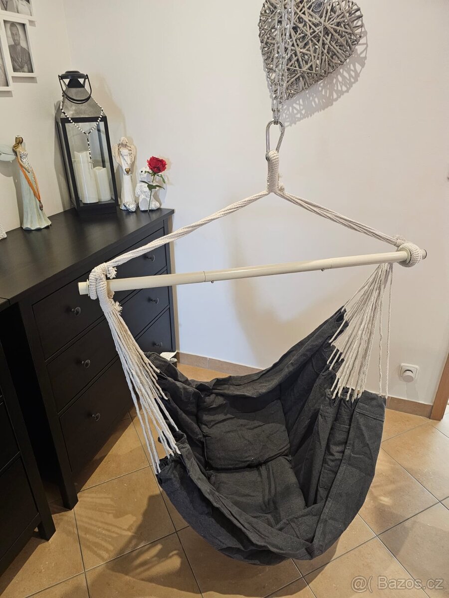 Nové závěsné houpací křeslo
