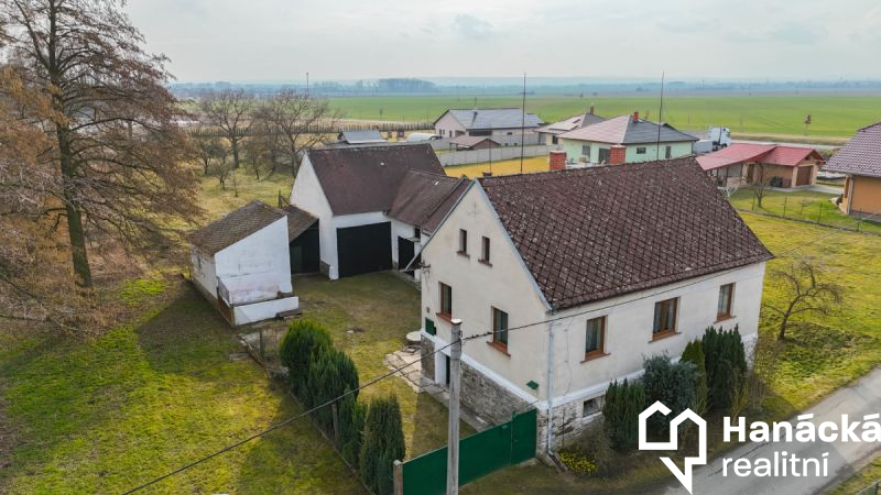 Prodej rodinného domu s hospodářským zázemím v...