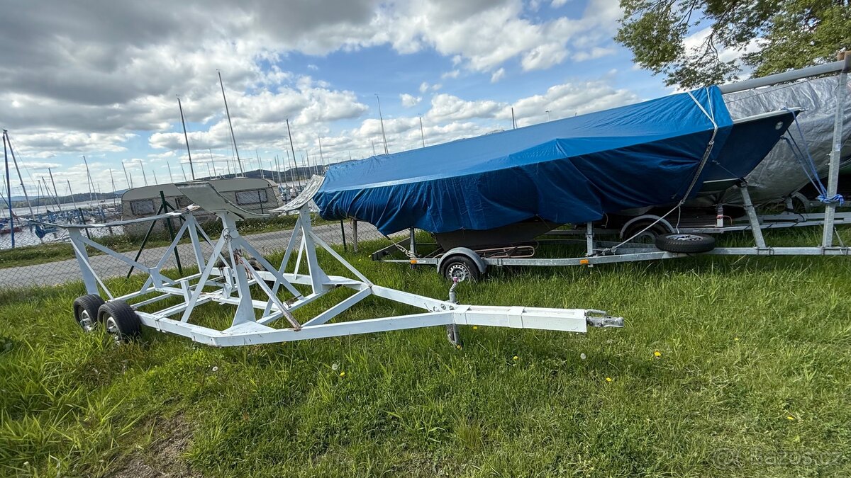 Prodám lodní přívěs 4000 Kg, bez TP