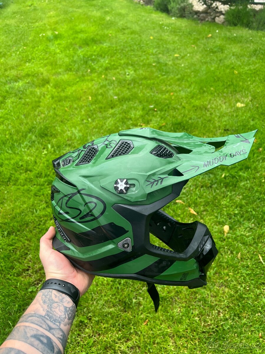 Motocross helma ls2